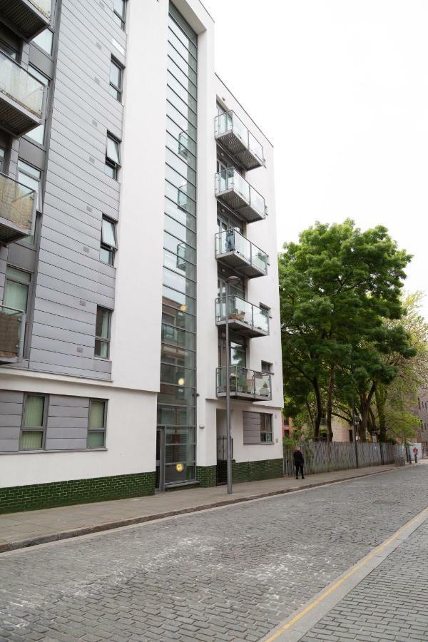 Serviced Apartment In Liverpool City Centre - Free Parking - Balcony - By Happy Days 外观 照片